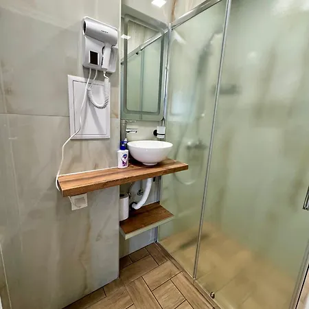 студио влас 2 Szveti Vlasz